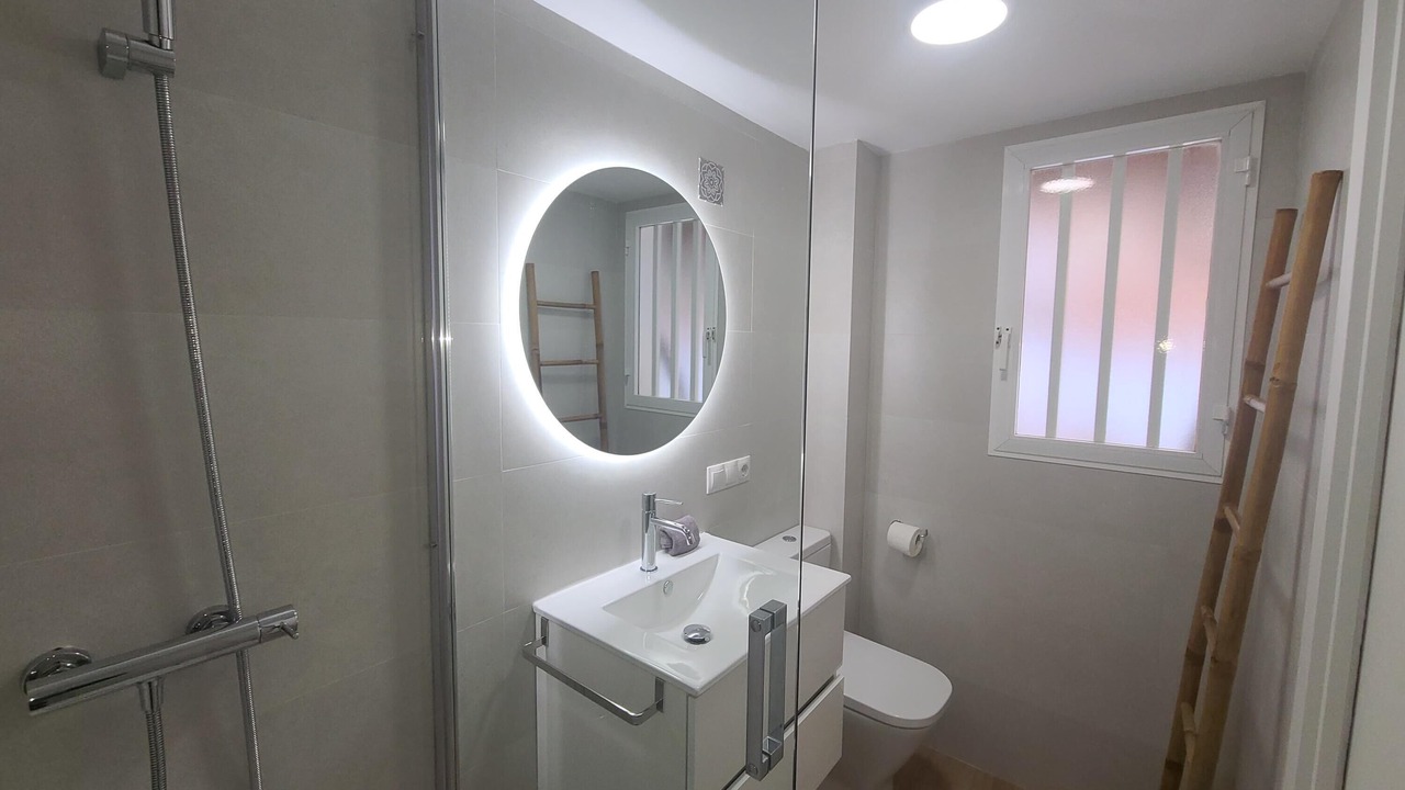 Photo of Bathroom in Oliva