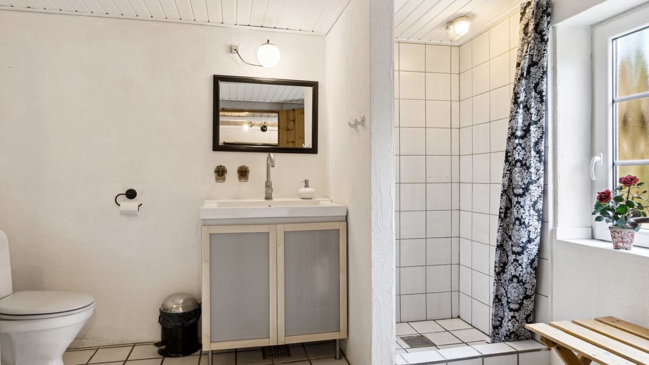 Photo of Bathroom in Akirkeby
