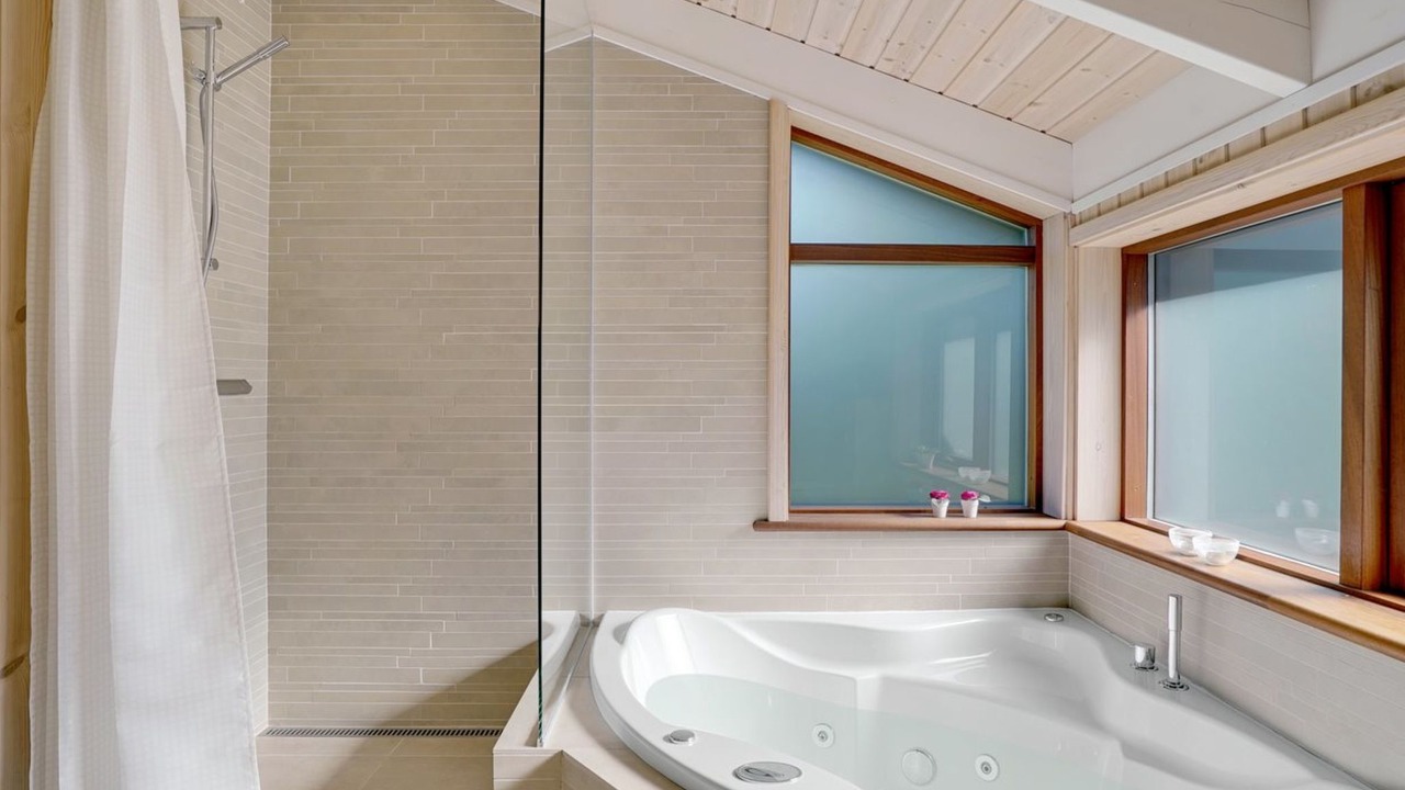Photo of Bathroom in Trend
