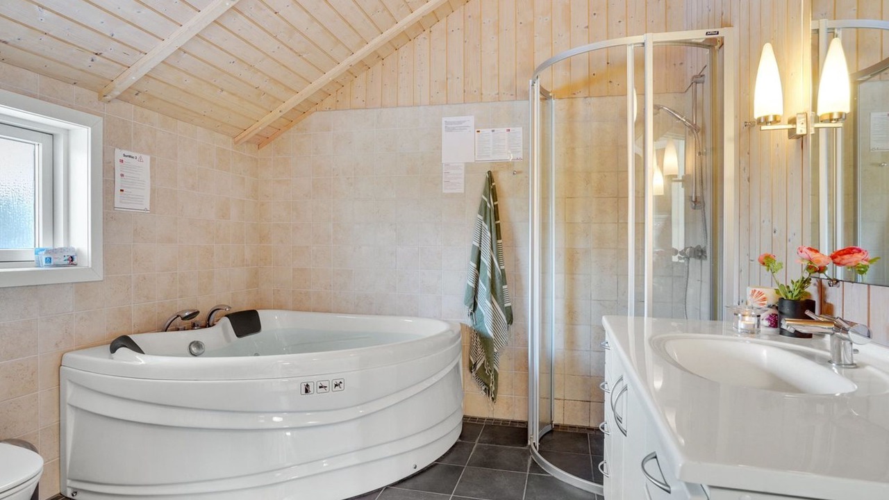 Photo of Bathroom in Oster Hurup