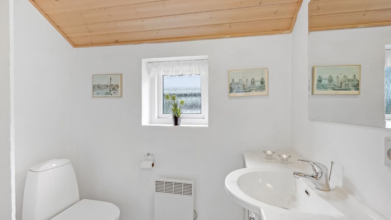 Photo of Bathroom in Skjern
