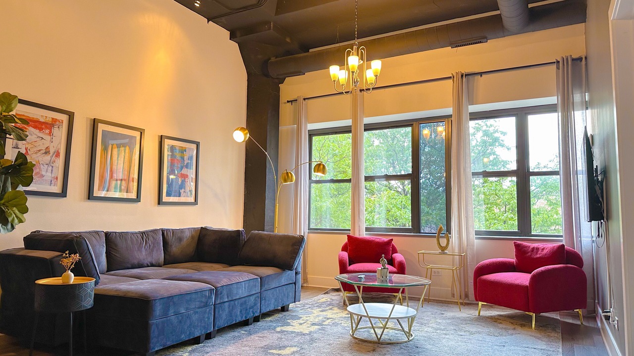 Photo of Livingroom in Near South Side