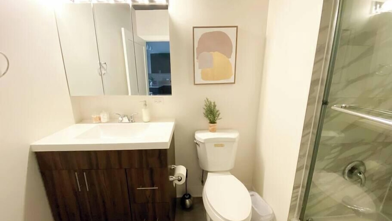 Photo of Bathroom in Near South Side