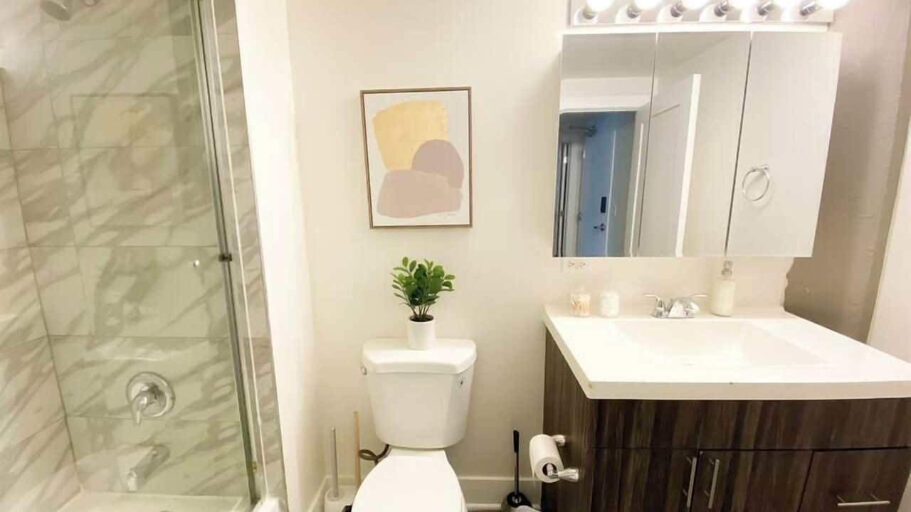 Photo of Bathroom in Near South Side