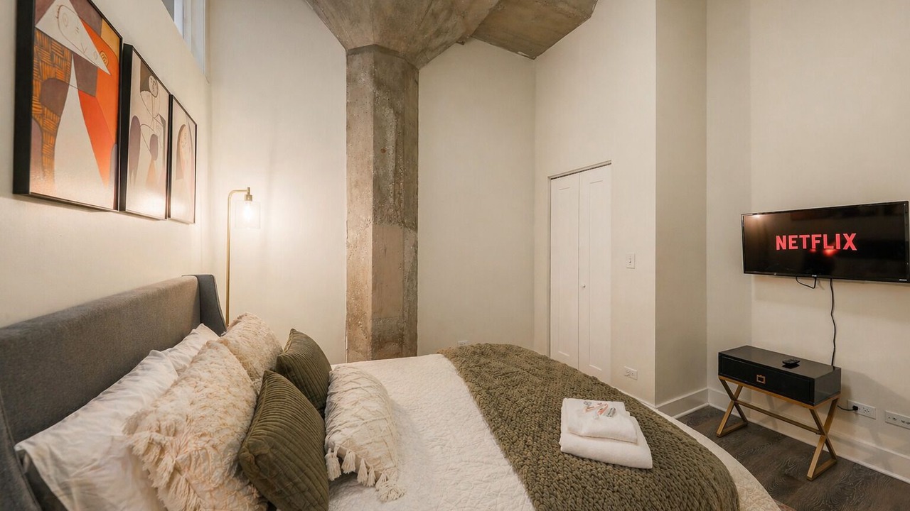 Photo of Bedroom in Near South Side