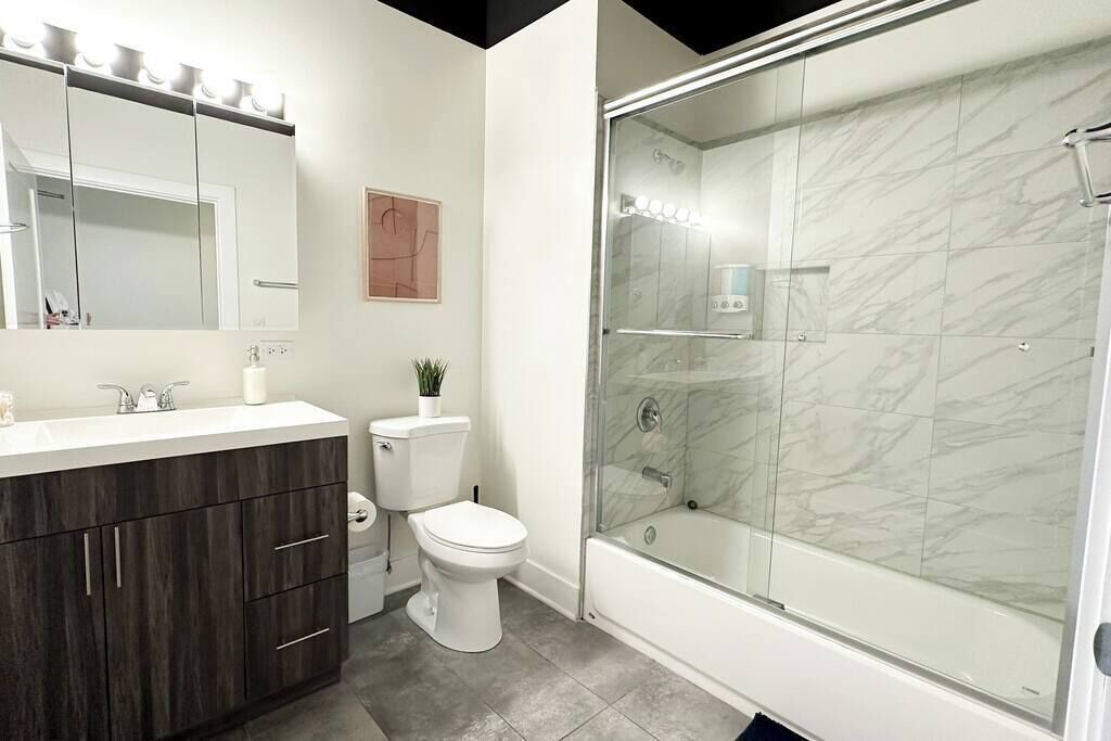 Photo of Bathroom in Near South Side