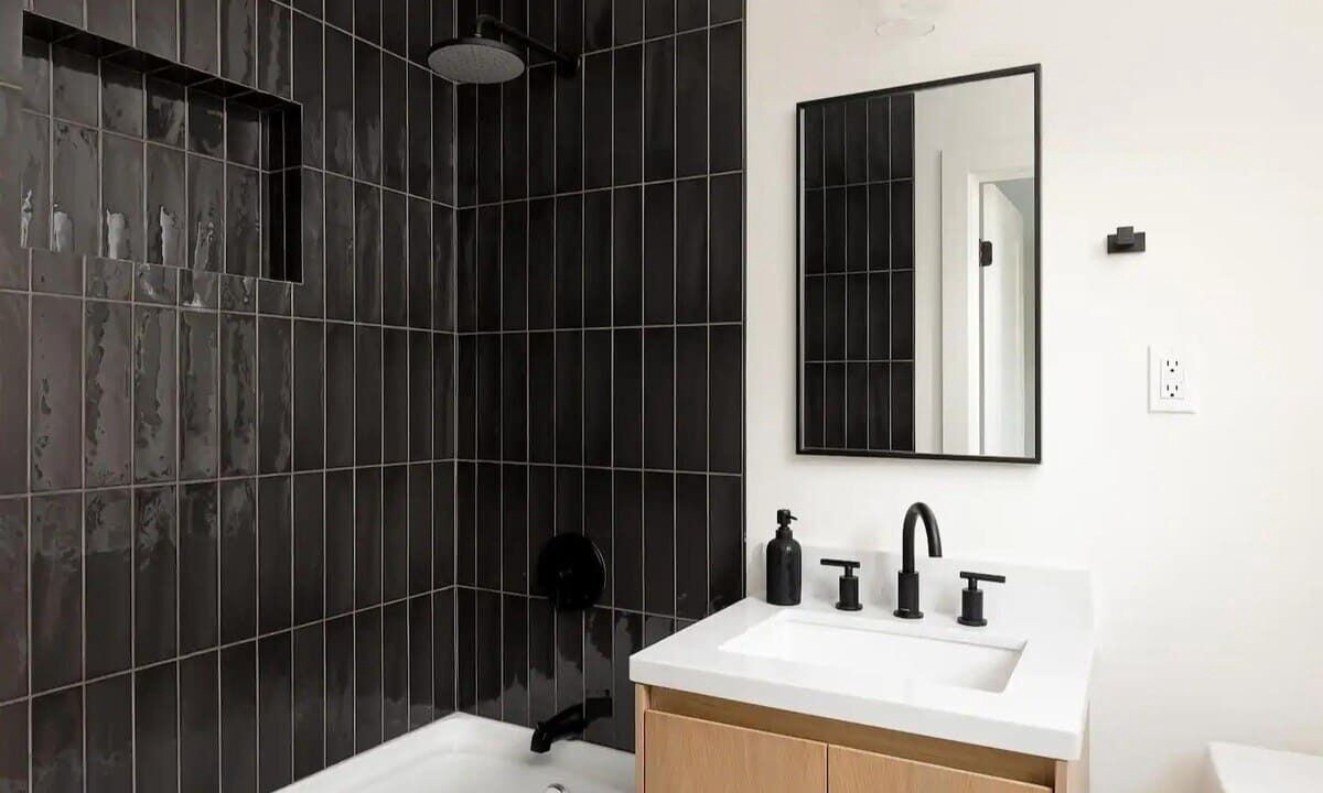 Photo of Bathroom in Mission Hills