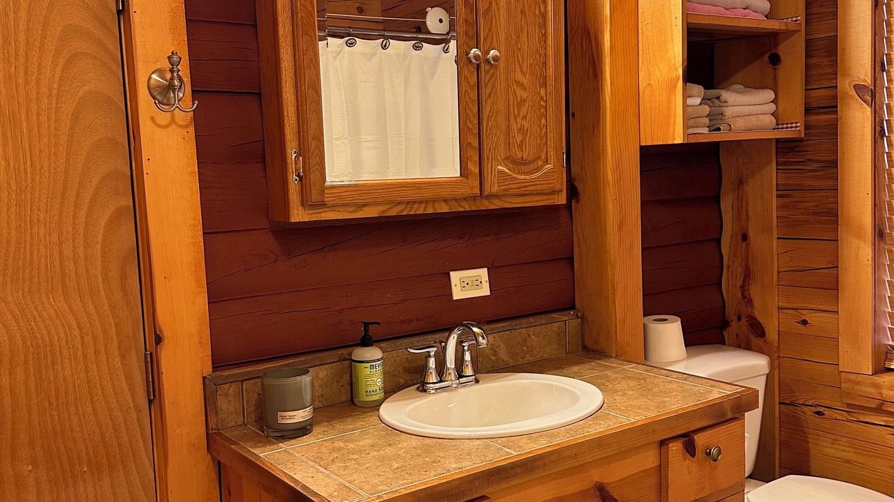 Photo of Bathroom in Ponca