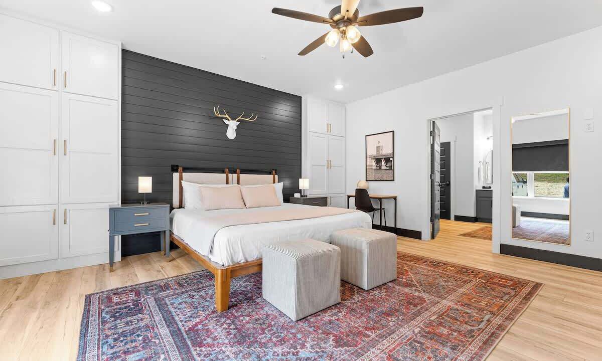 Photo of Bedroom in Kimberling City