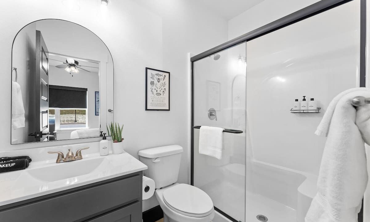 Photo of Bathroom in Kimberling City