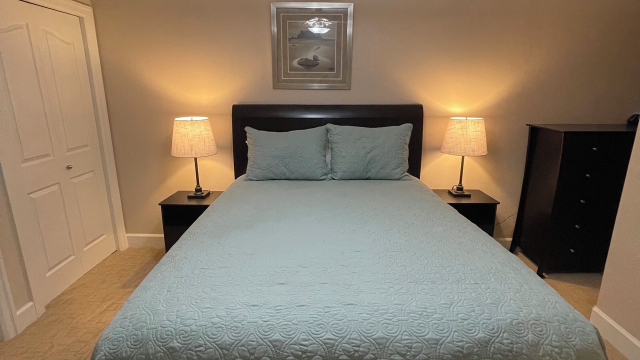 Photo of Bedroom in Rockaway Beach