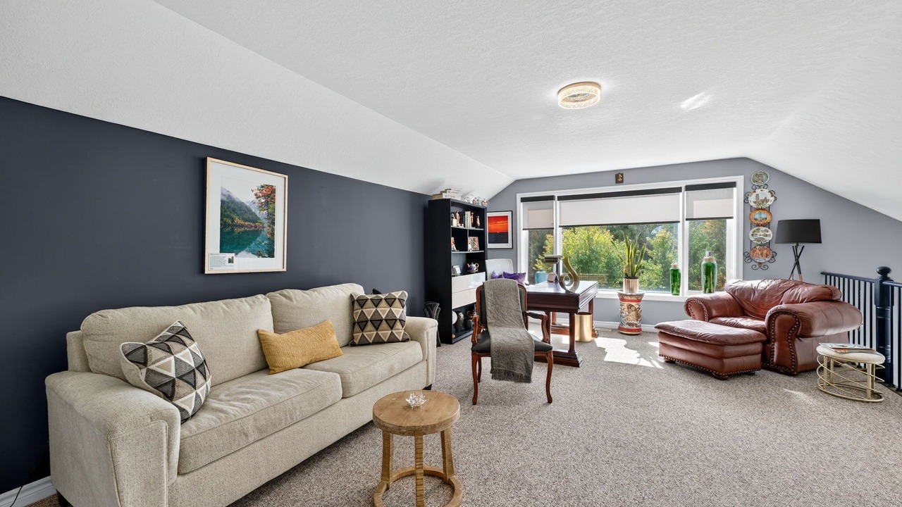 Photo of Livingroom in Barrie