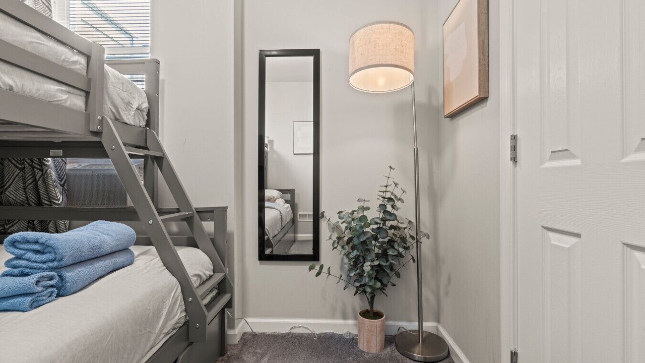 Photo of Bedroom in Olney-Oak Lane