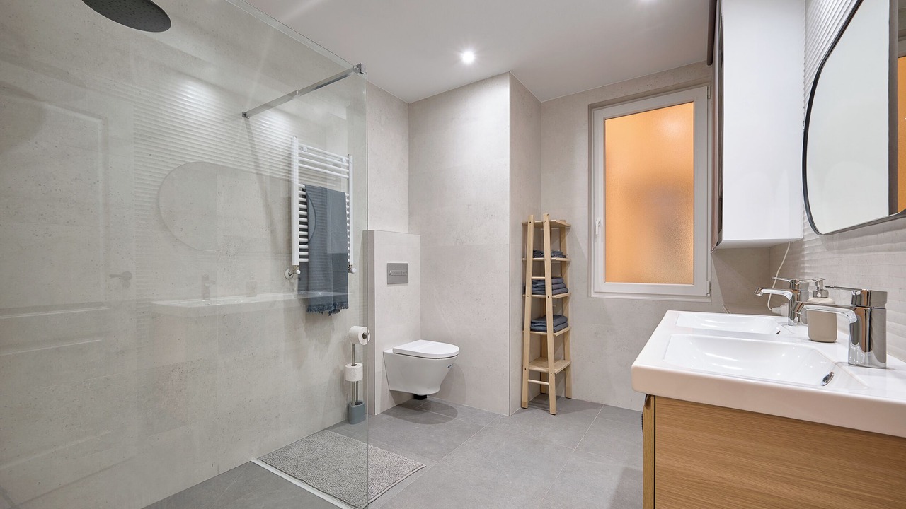 Photo of Bathroom in Logrono Historic Centre