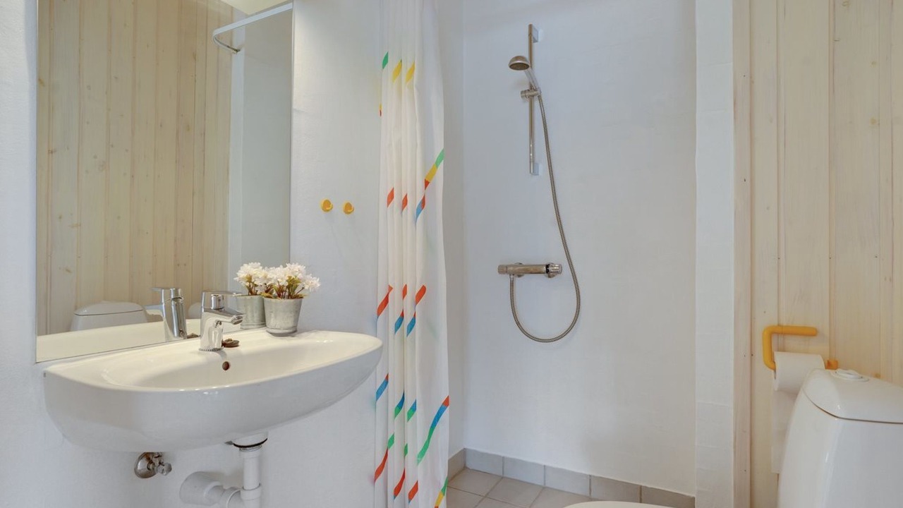 Photo of Bathroom in Lakolk