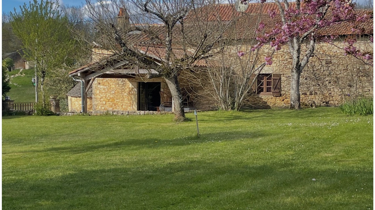 Photo of Outdoor in Blanquefort-sur-Briolance