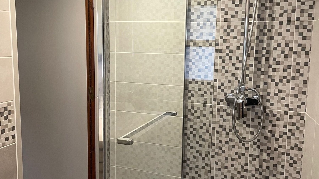 Photo of Bathroom in Blanquefort-sur-Briolance