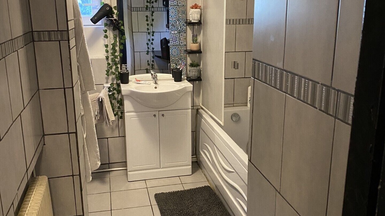 Photo of Bathroom in Clairy-Saulchoix