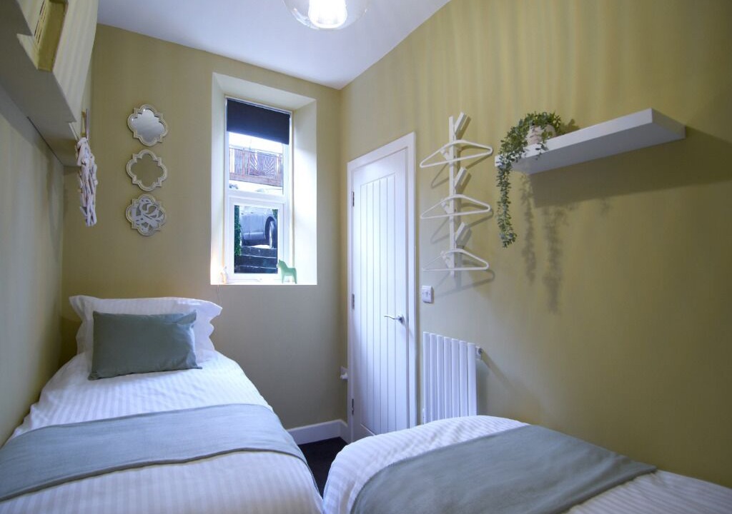 Photo of Bedroom in Grove Park Village