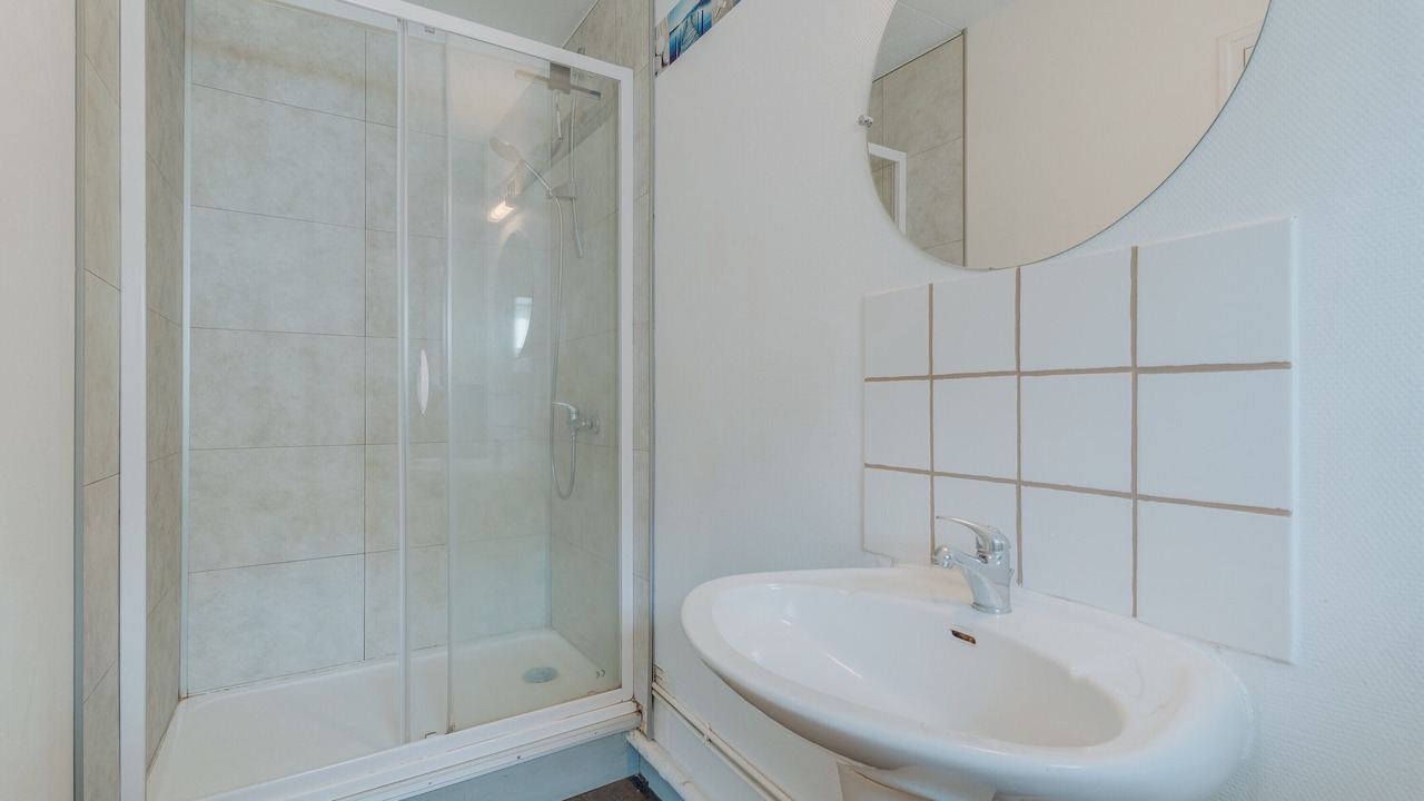 Photo of Bathroom in Pontorson