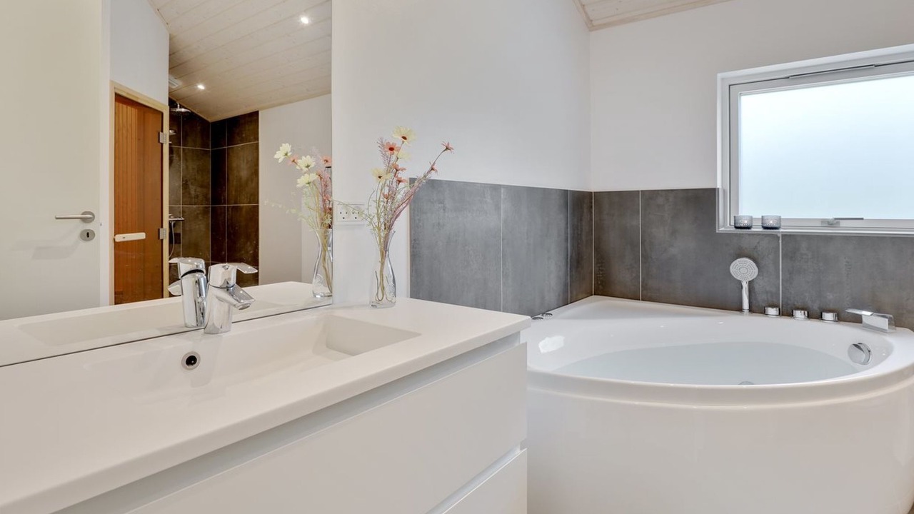 Photo of Bathroom in Oster Somarken