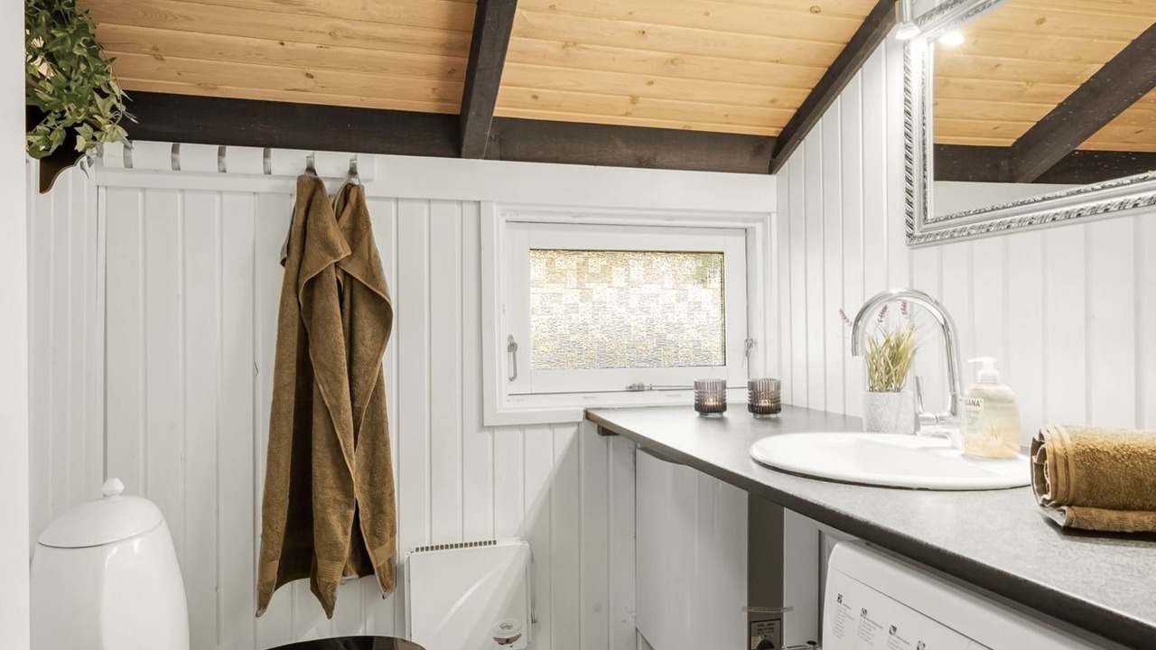 Photo of Bathroom in Strandby
