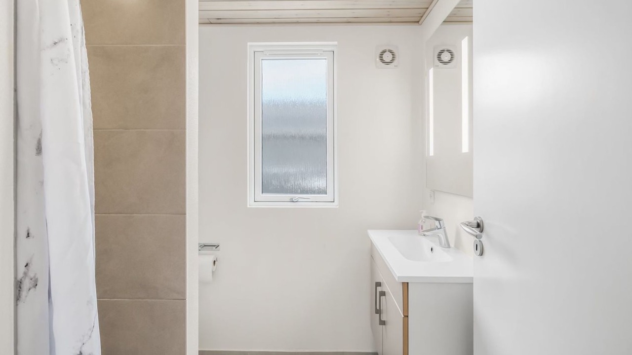 Photo of Bathroom in Aalbaek