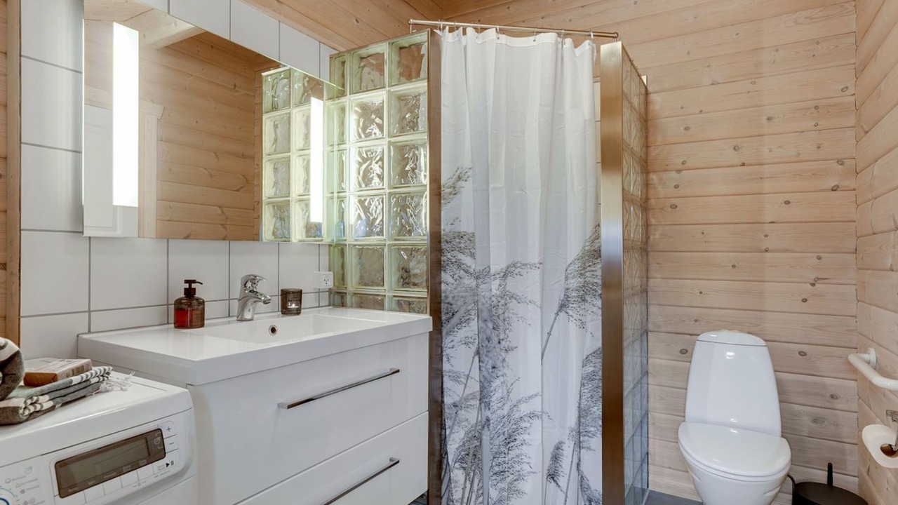 Photo of Bathroom in Houvig Strand