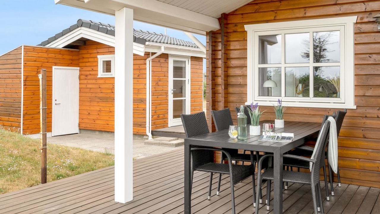 Photo of Others in Houvig Strand