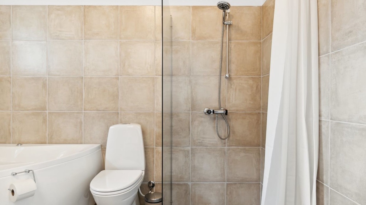 Photo of Bathroom in Jegum