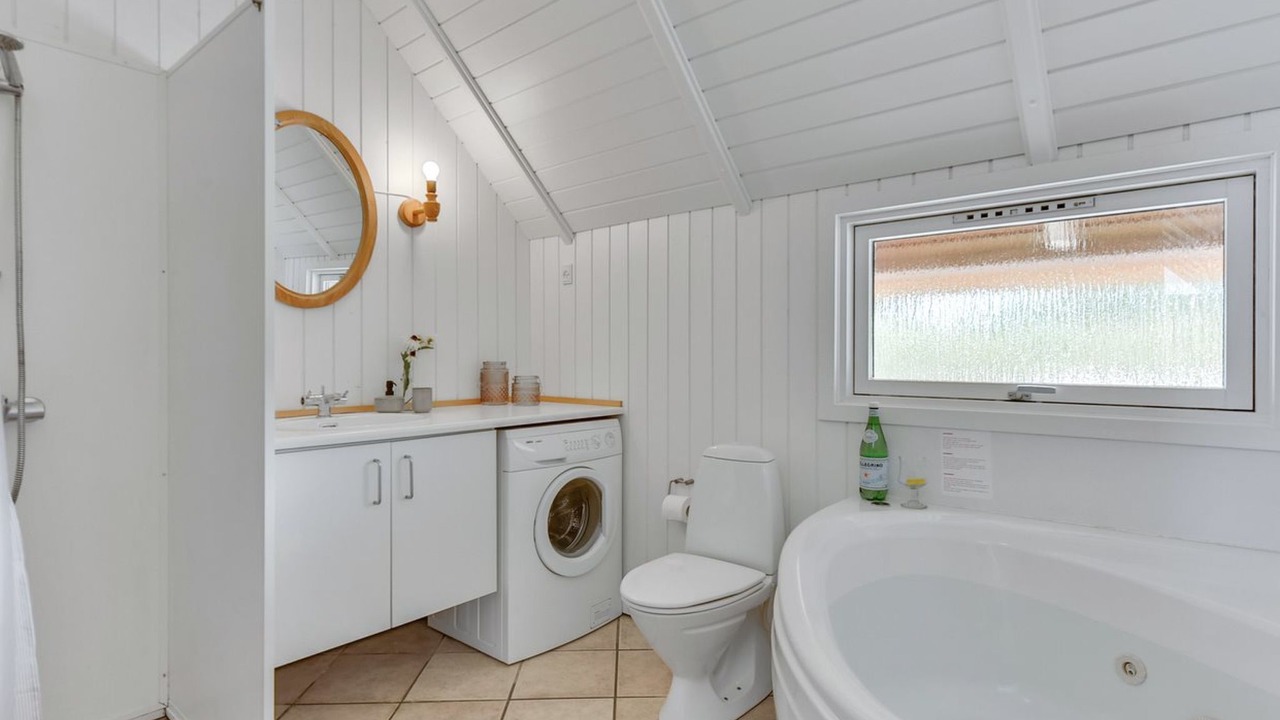 Photo of Bathroom in Toftum
