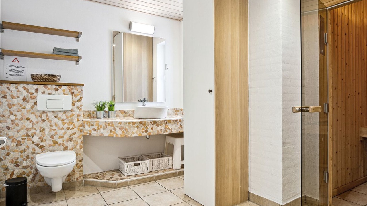 Photo of Bathroom in Bredebro