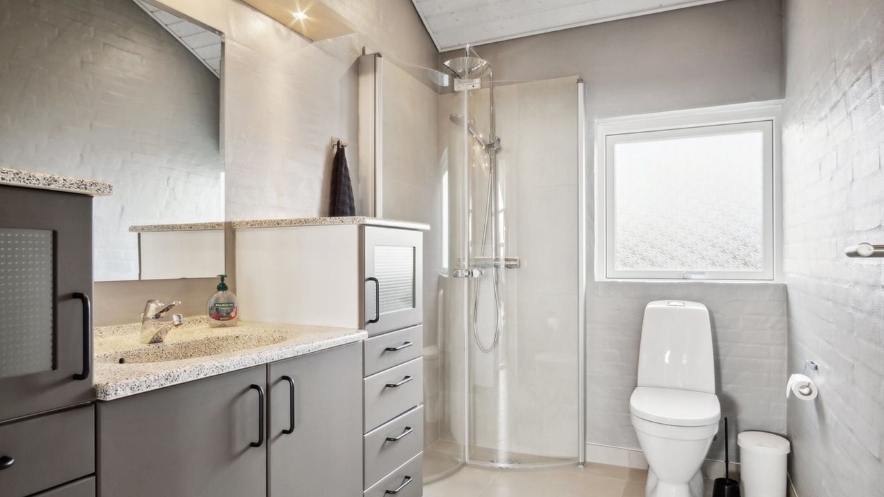 Photo of Bathroom in Flovt Strand