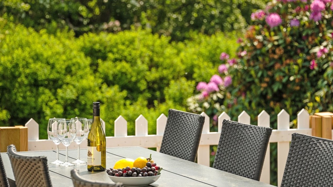 Photo of Others in Hojer