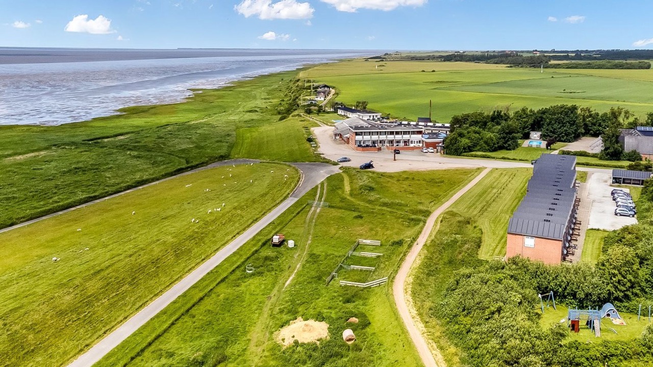 Photo of Others in Emmerlev