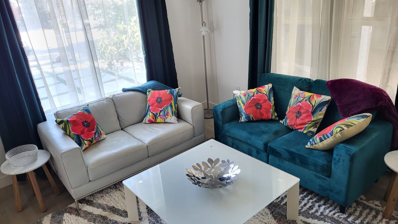 Photo of Livingroom in North Fair Oaks