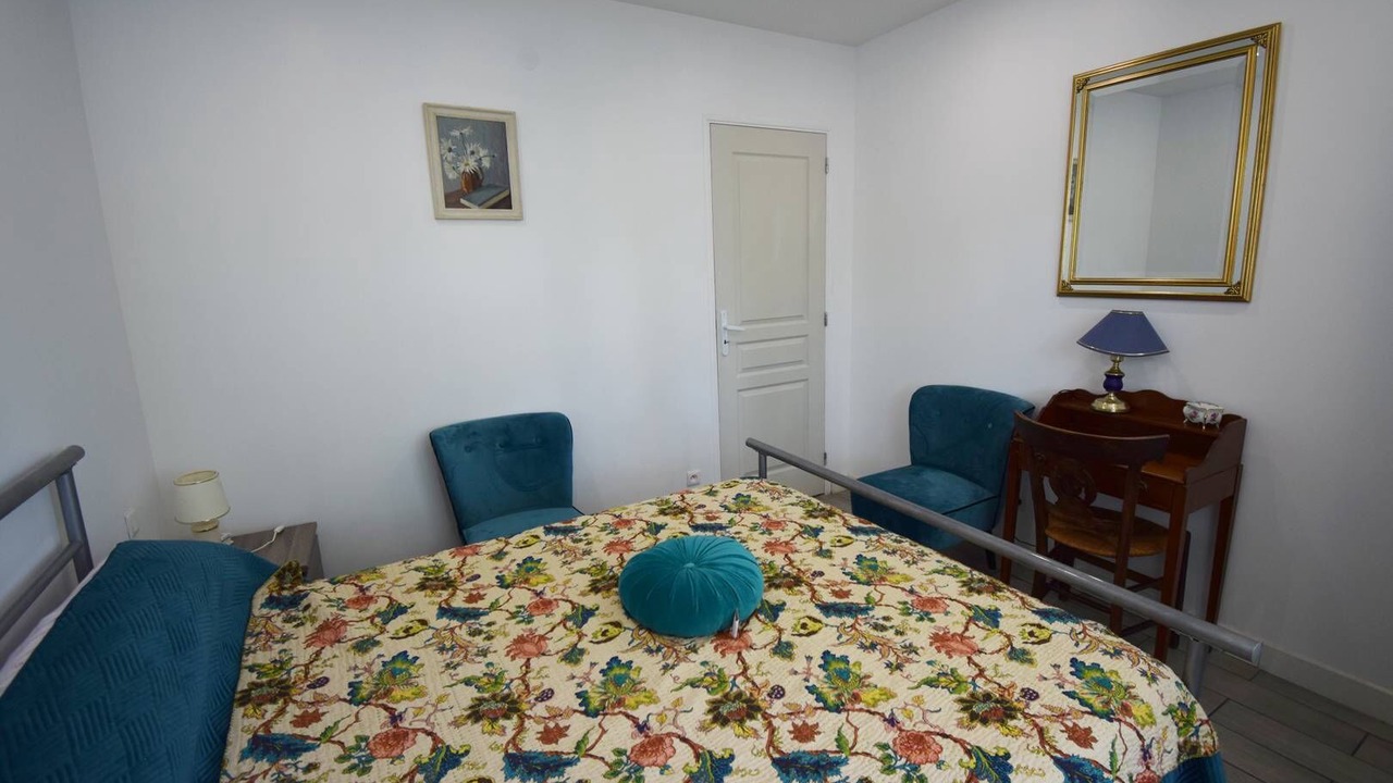 Photo of Bedroom in Sauveterre-Saint-Denis