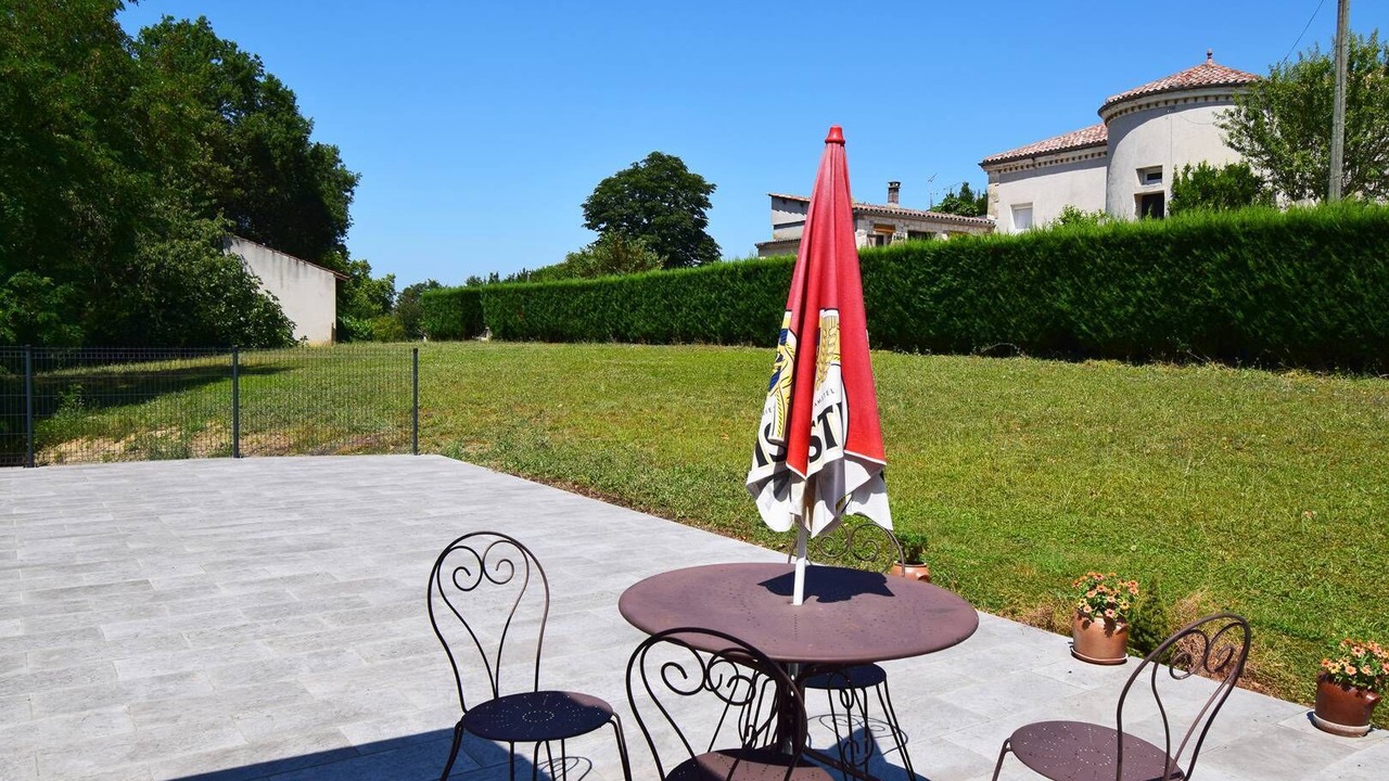 Photo of Outdoor in Sauveterre-Saint-Denis