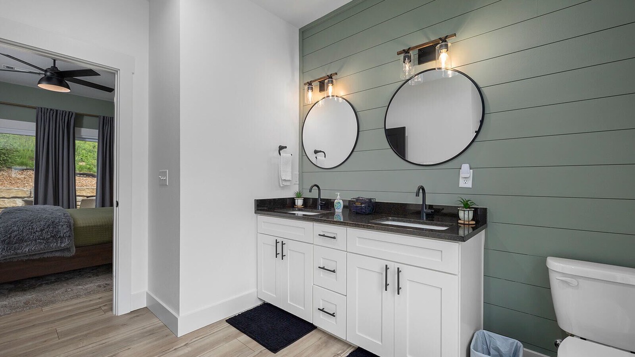 Photo of Bathroom in Branson