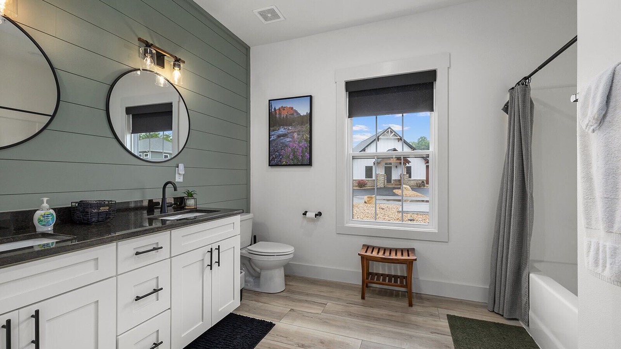 Photo of Bathroom in Branson