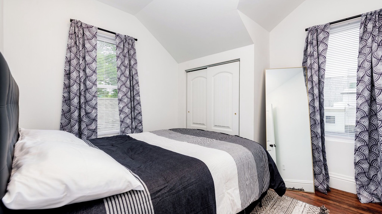 Photo of Bedroom in Tower Grove South