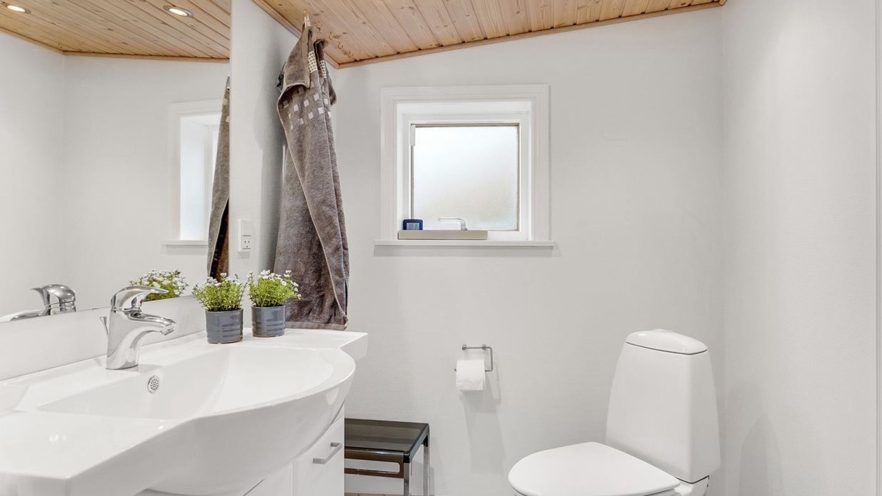 Photo of Bathroom in Tranekaer