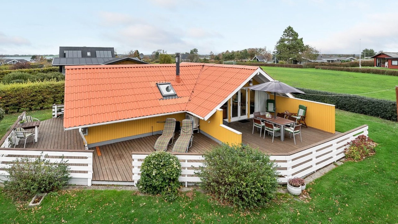 Photo of Others in Næs