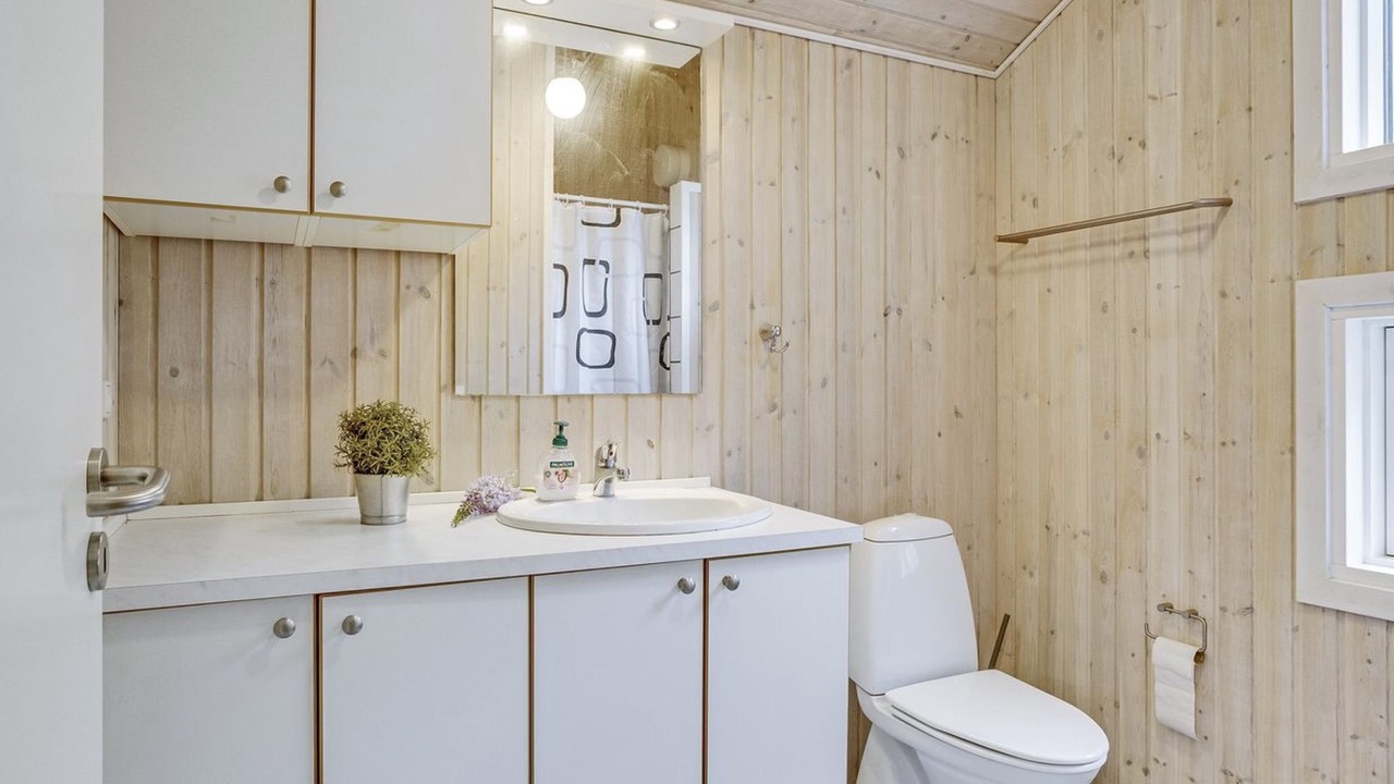 Photo of Bathroom in Oure