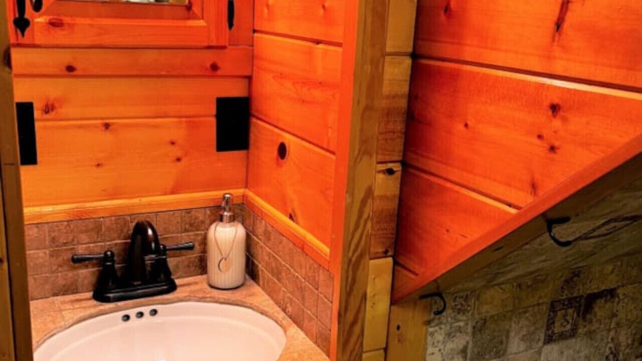 Photo of Bathroom in Meadows Of Dan
