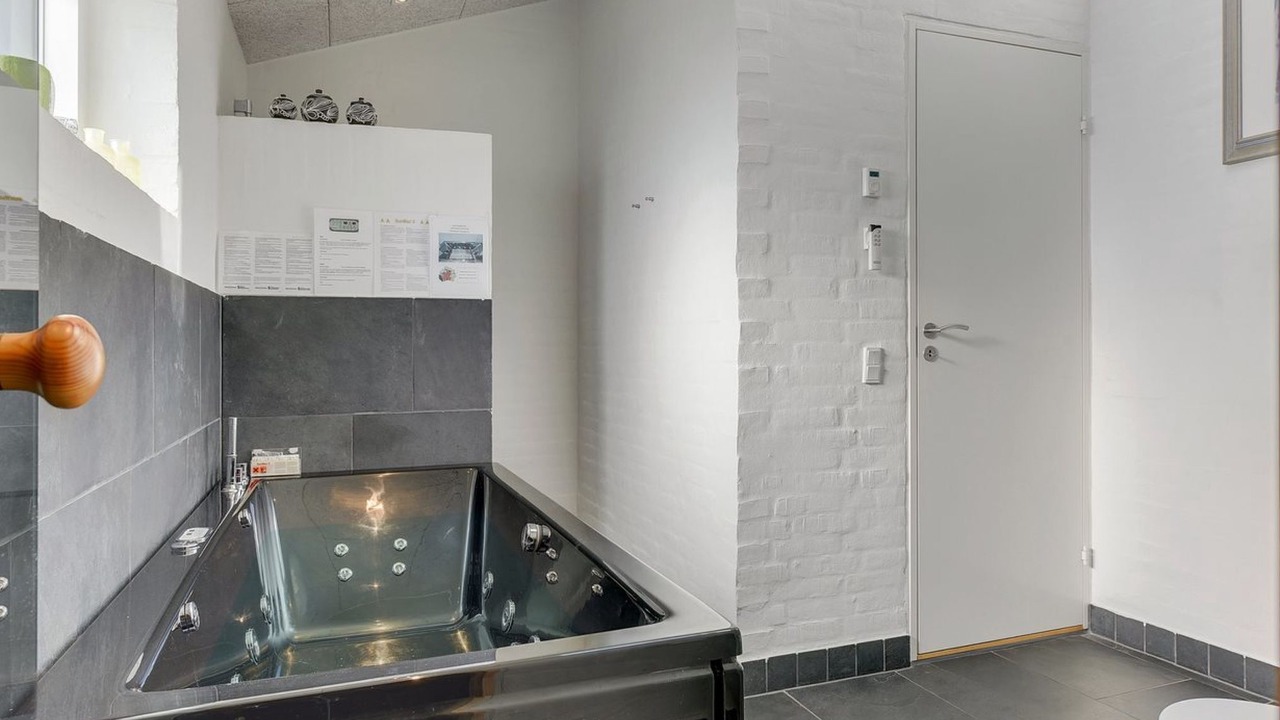 Photo of Bathroom in Flovt Strand