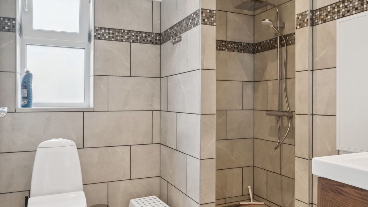 Photo of Bathroom in Bøtø By
