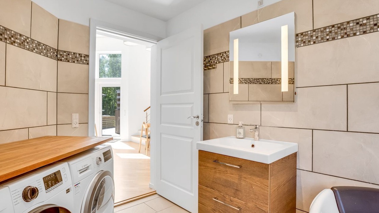 Photo of Bathroom in Bøtø By