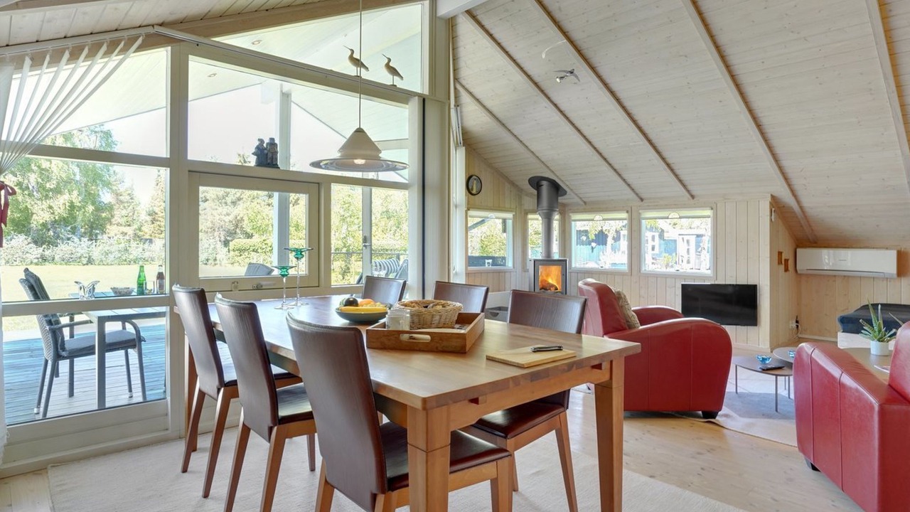 Photo of Livingroom in Bøtø By