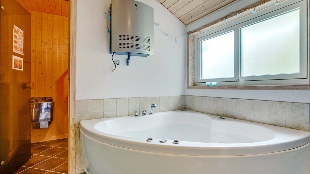 Photo of Bathroom in Jegum